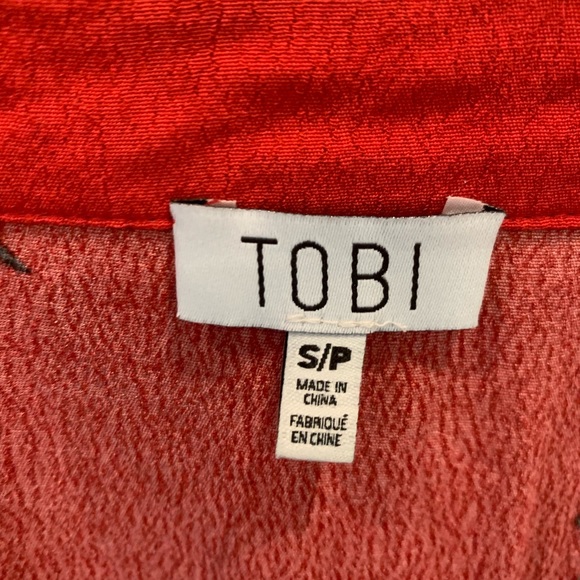 Tobi Floral Romper - Picture 3 of 3